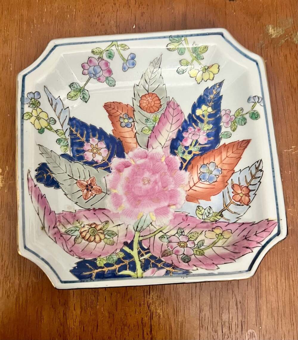 Andrea by Sadek Tobacco Leaf Octagonal Porcelain Decorative Plate Tray